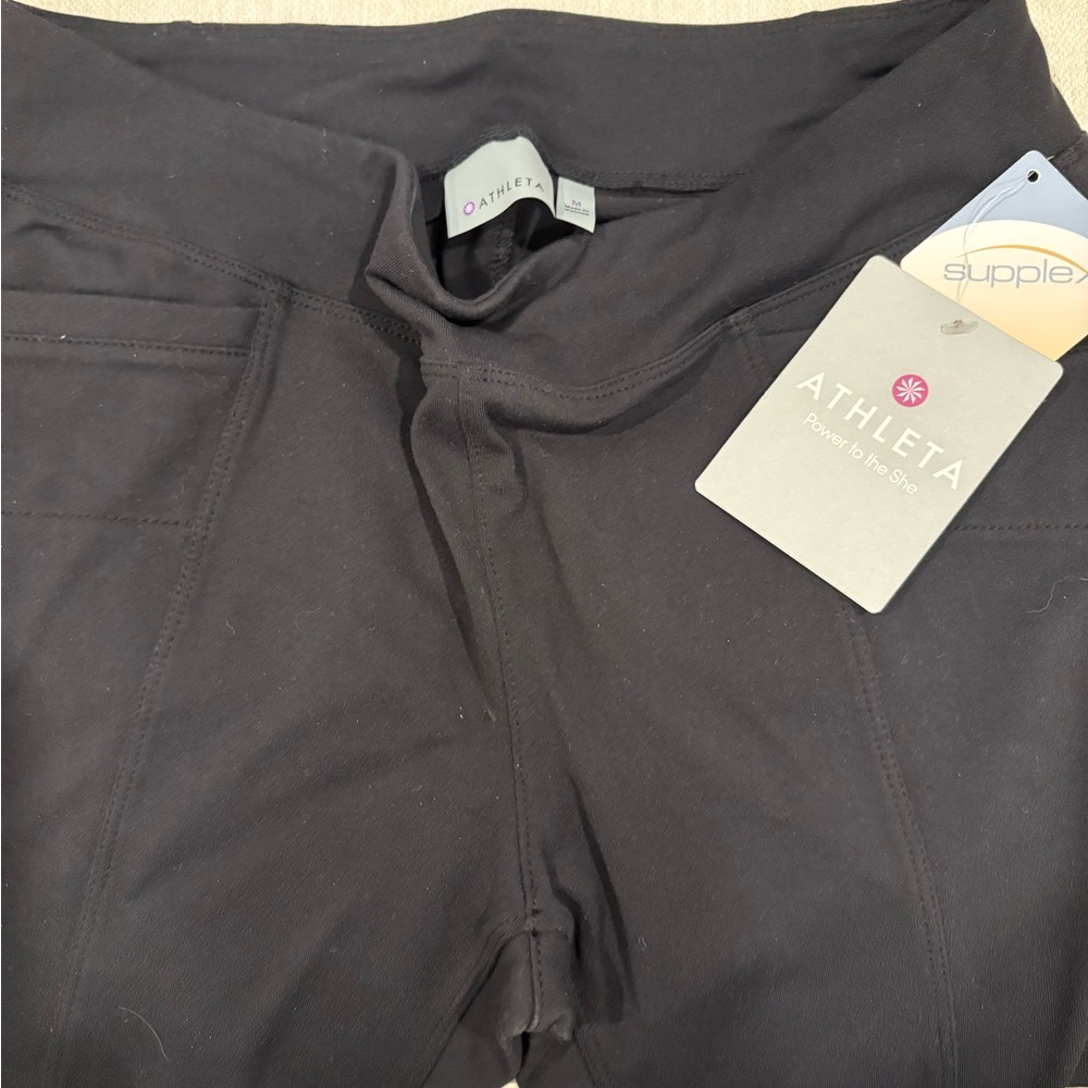 NWT Athleta Black Leggings- metro legging crop- size M